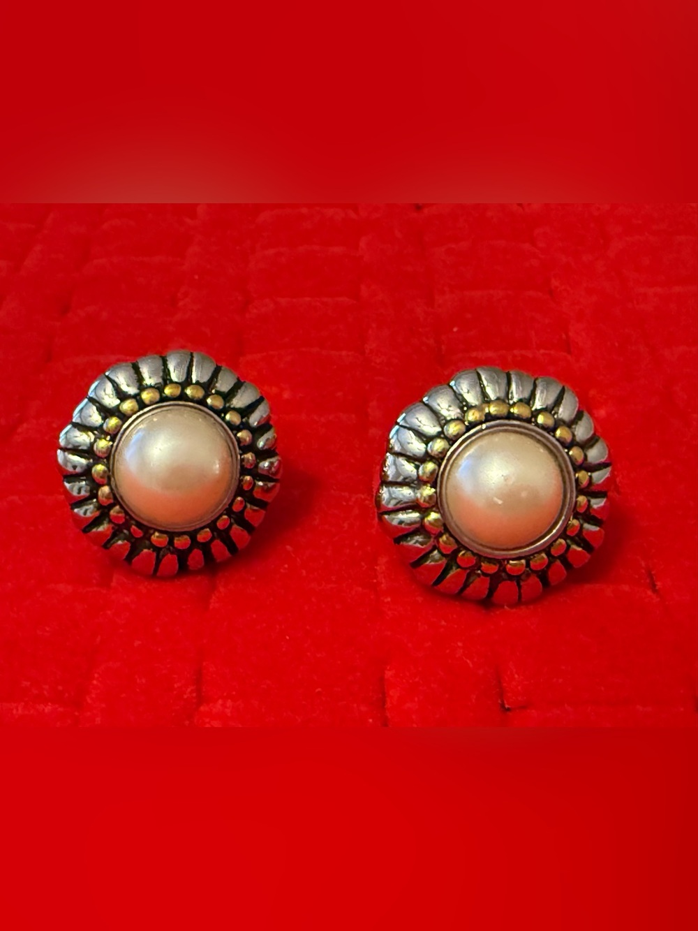 Vintage Premier USA Pearl Center Silver-Tone Floral Stud Earrings